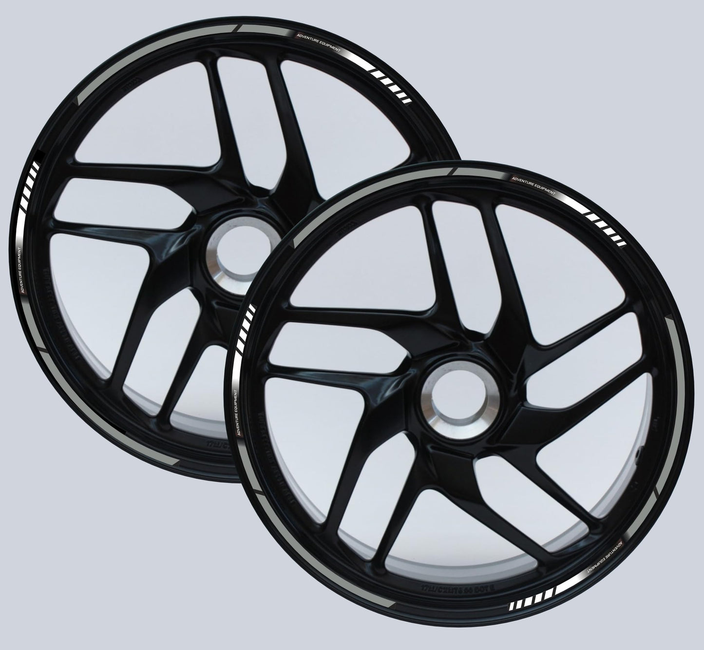 DualColorStampe Strisce Adesive Cerchi Moto 17 Pollici – Set per 2 Ruote – Design Racing Bianco Grigio e Nero – Resistenti a Pioggia e Sole – Adesivi Ruote Moto Lucidi – Modello D0135