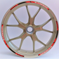 Adesivi Cerchi Moto 17 Pollici – Set 2 Ruote – Design Racing Nero, Rosso e Bianco – Resistenti a Sole e Pioggia – Adesivi Lucidi Ruote Moto D0141