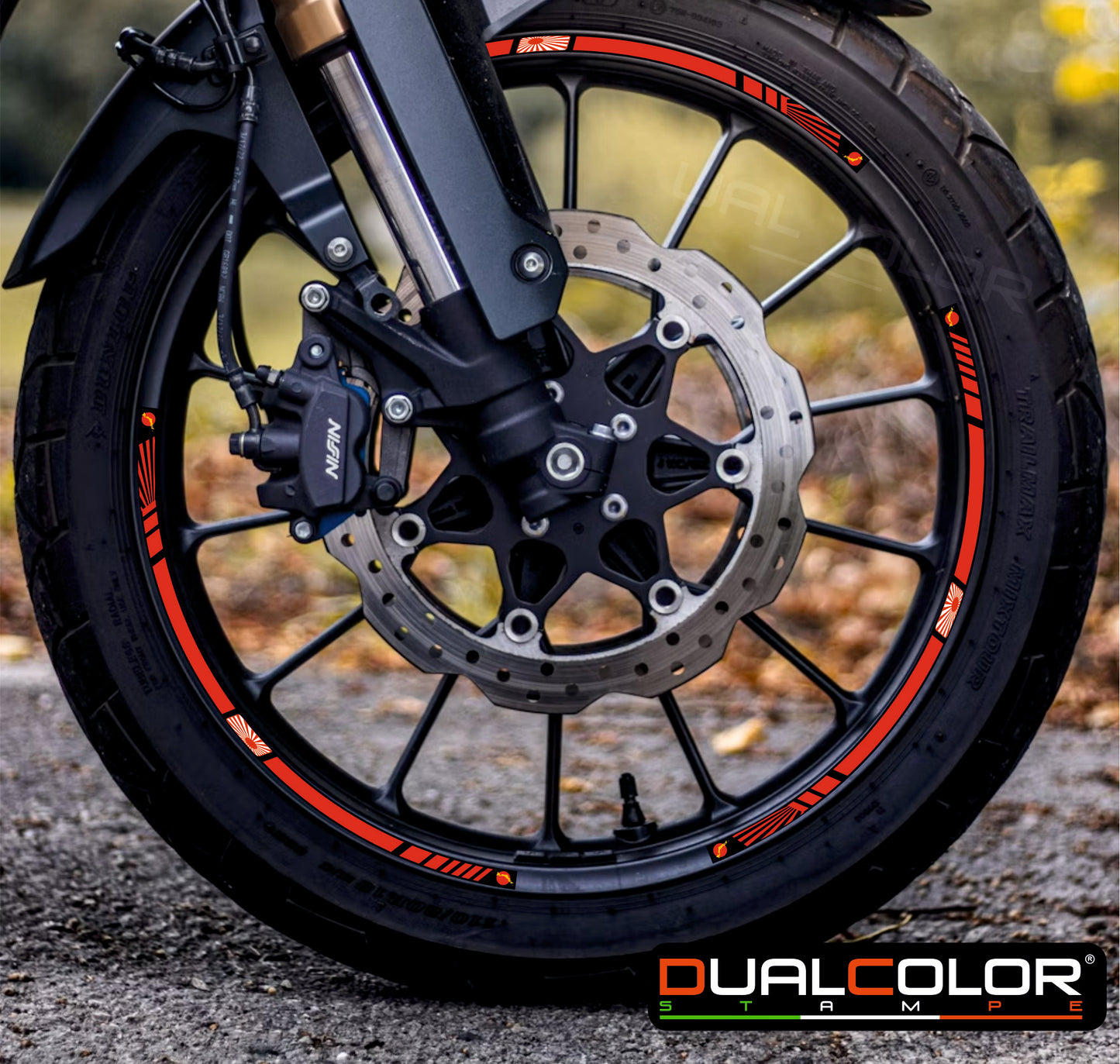 Kit 12 adesivi cerchi ruote Moto (3 adesivi per lato) Bandiera Giapponese Racing filetto strisce cerchione universali per ruote da 17" Pollici D0160