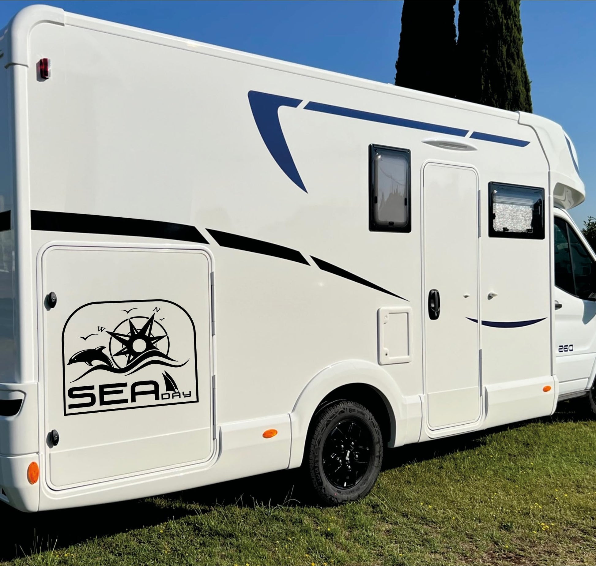 DualColorStampe Adesivi per Camper Compatibili con Adria Arca Bürstner Carthago Chausson Elnagh Mclouis Caravan Motorhome roulotte SEA DAY COD. 0341 a €24.99 solo da DualColorStampe